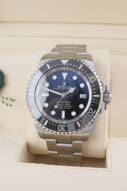 Sea-Dweller Deepsea 136660 Box + Papers